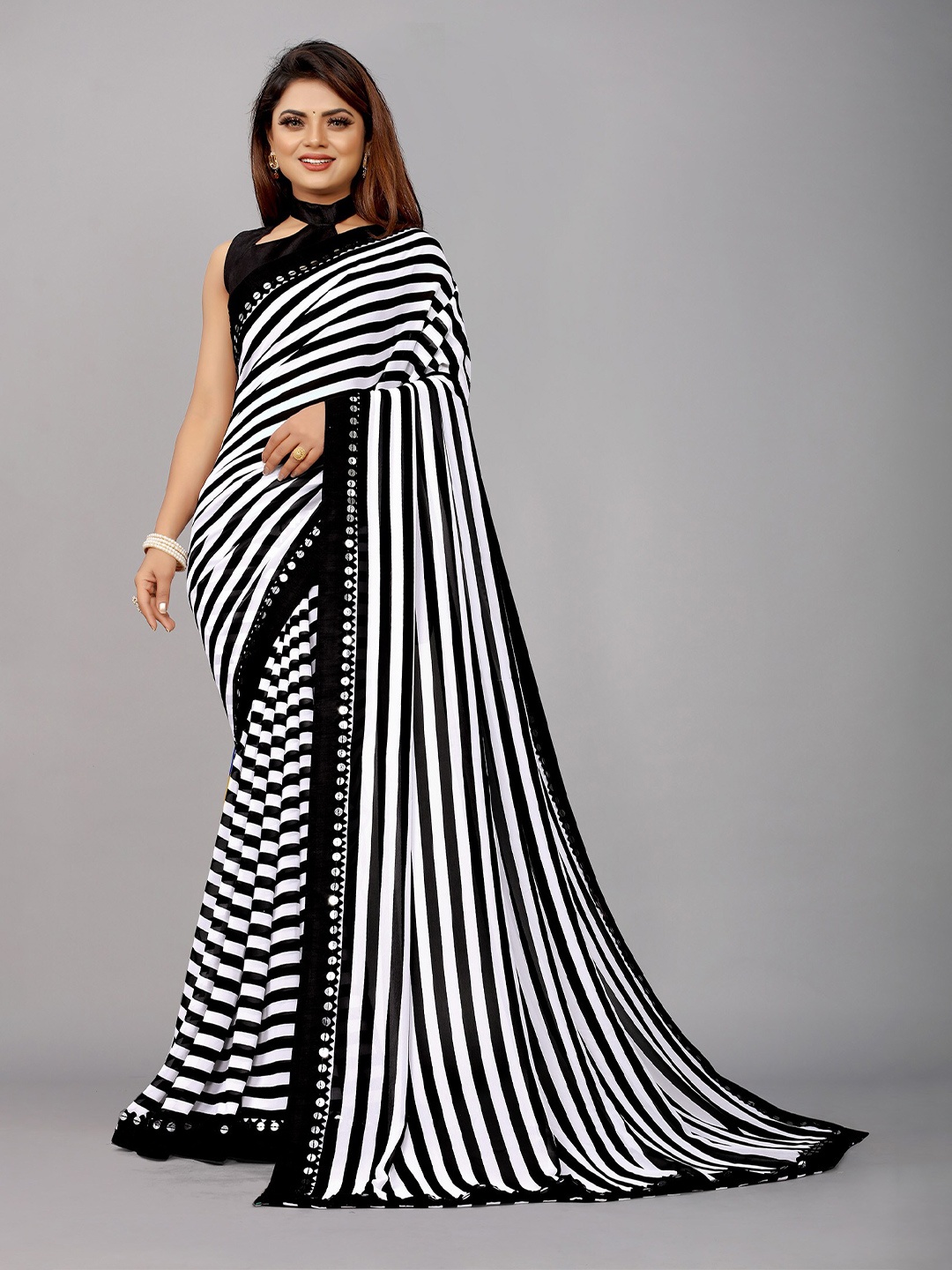 

Reeta Fashion Striped Sequinned Pure Georgette Saree, White