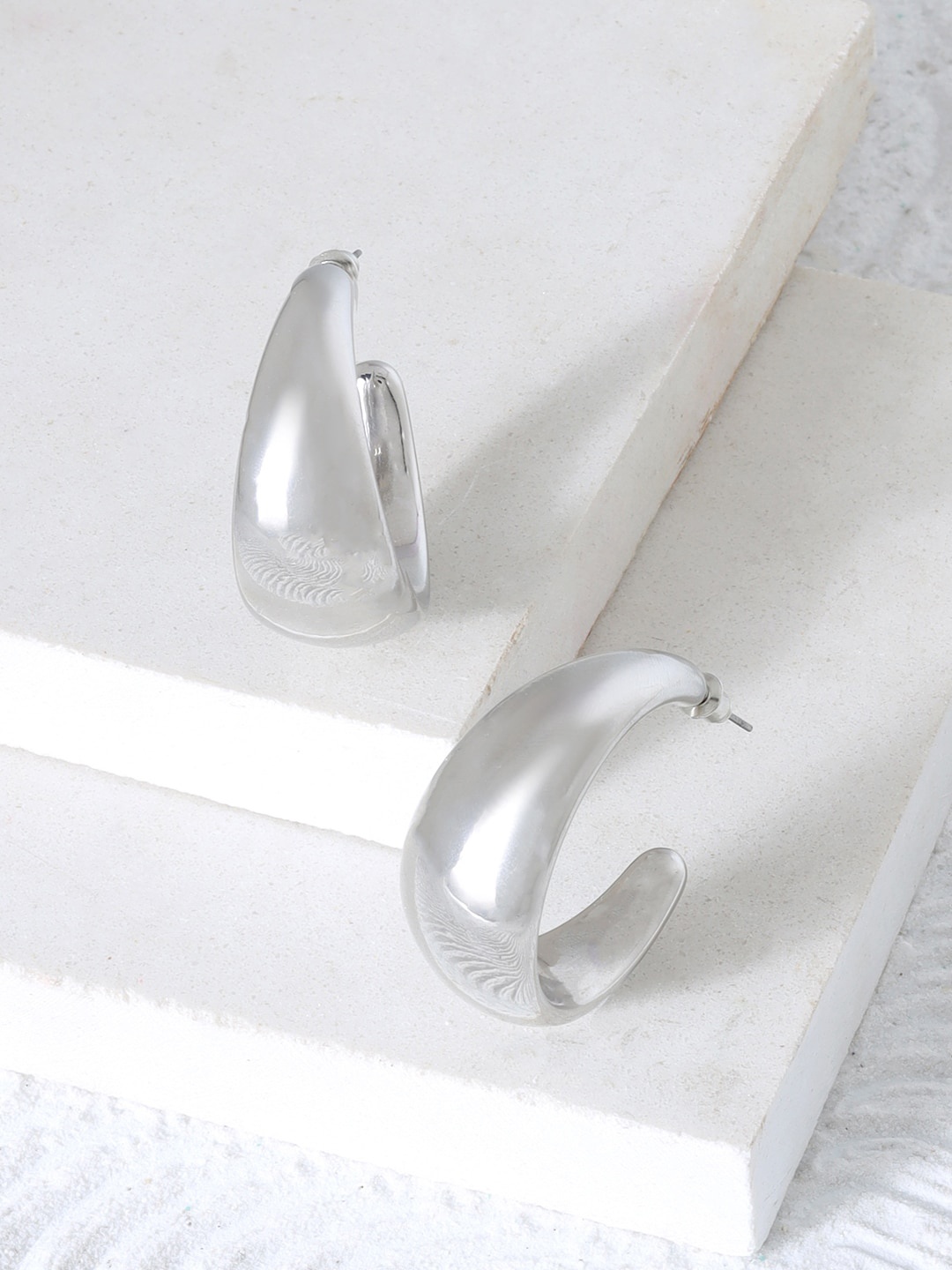 

JOKER & WITCH Silver-Plated Contemporary Half Hoop Earrings
