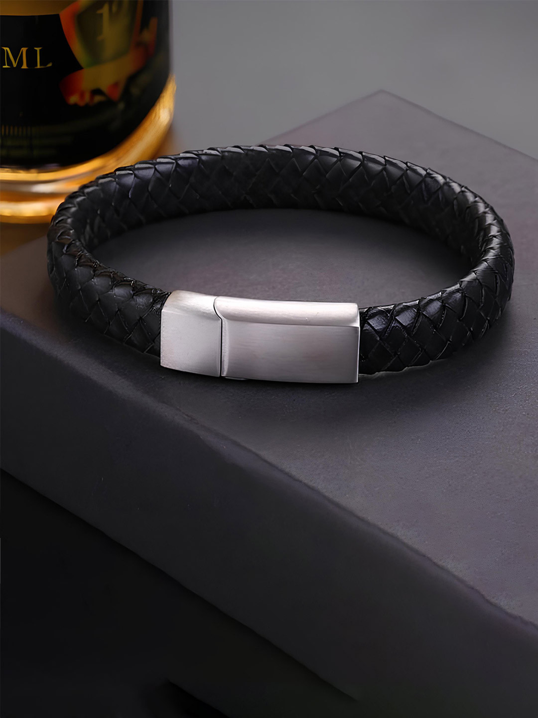 

KARISHMA KREATIONS Unisex Leather Wraparound Bracelet, Black
