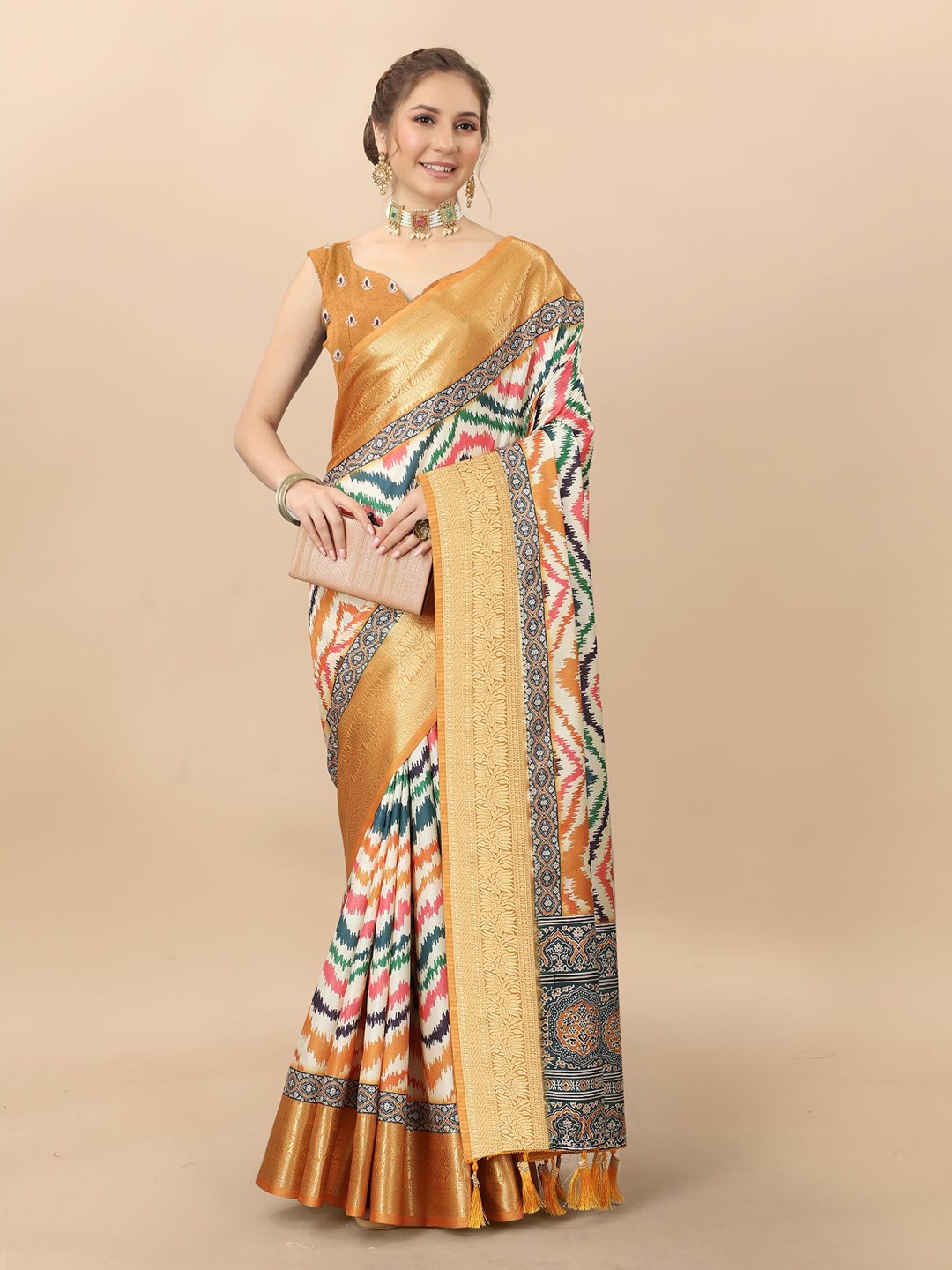 

Spetila Chevron Woven Design Zari Banarasi Silk Kanjeevaram Saree, Yellow