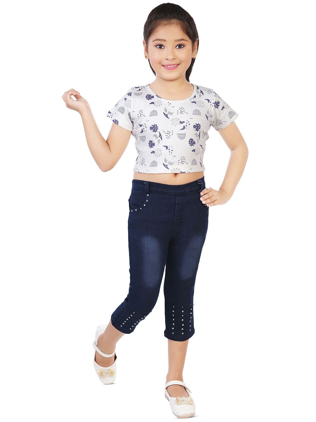 

CELEBRITY CLUB Girls Printed Crop Top with Capris, White