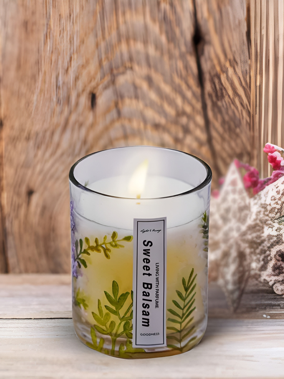 

Kookee White and Green Wax Scented Candle in Glass Jar