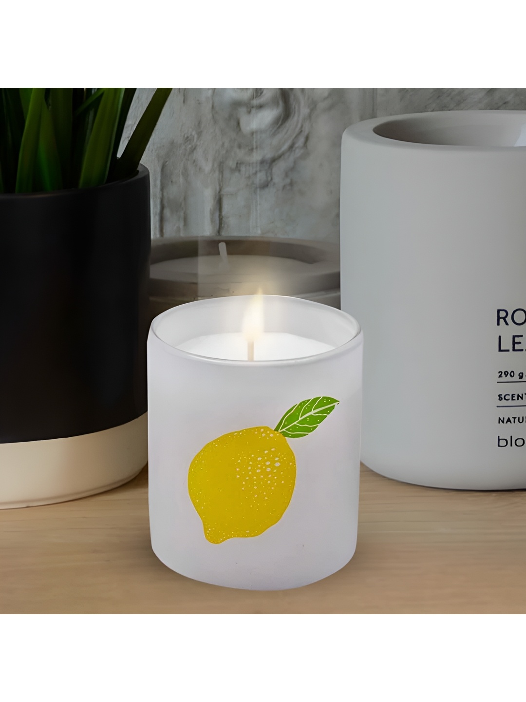 

Kookee White Scented Jar Candle