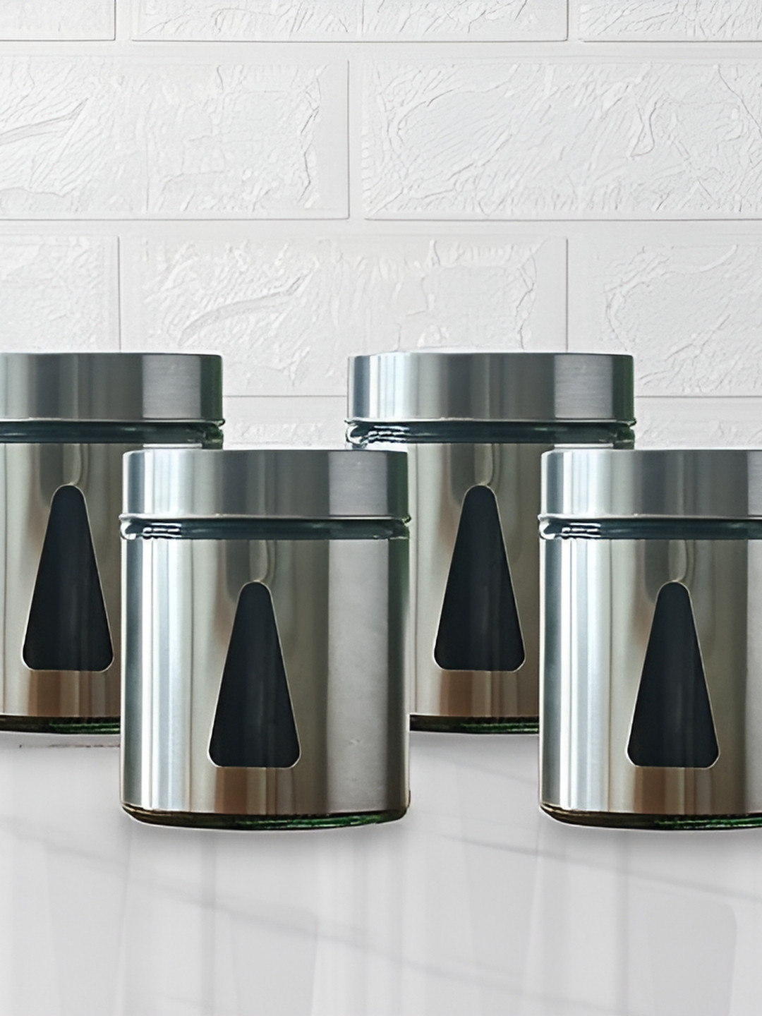 

Femora Silver Toned 4 Pieces Glass Dishwasher Safe Glass Food Containers 1 L Each