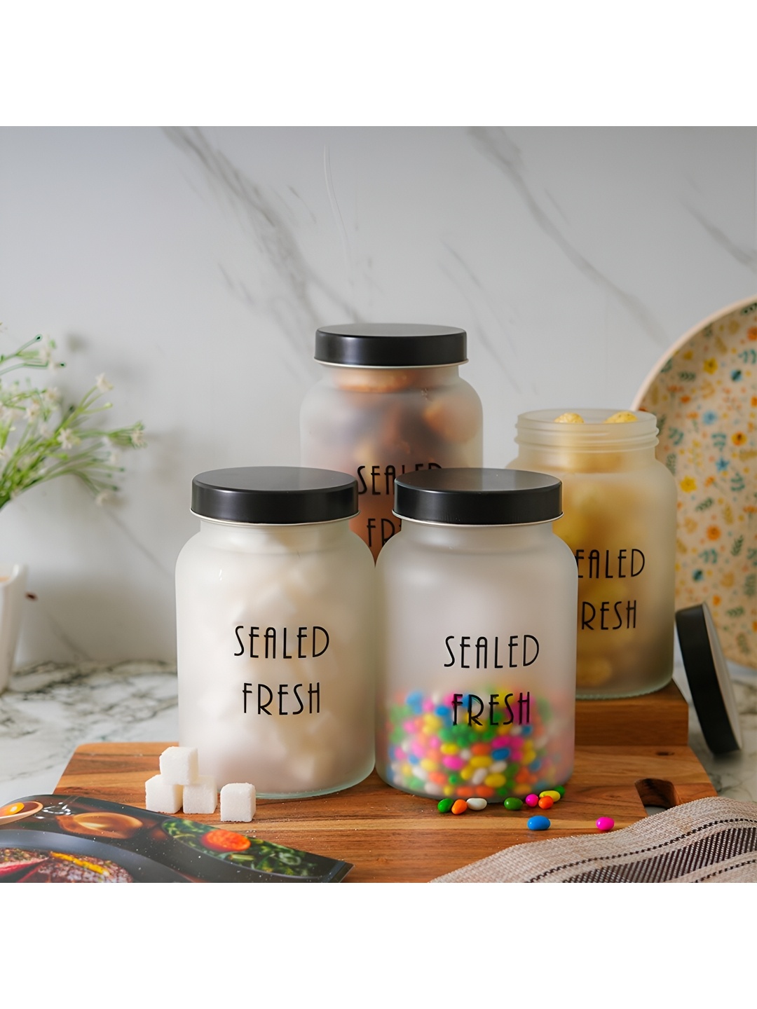 

Femora Transparent 4 Pieces Borosilicate Glass Dishwasher Safe Food Containers 1 L Each