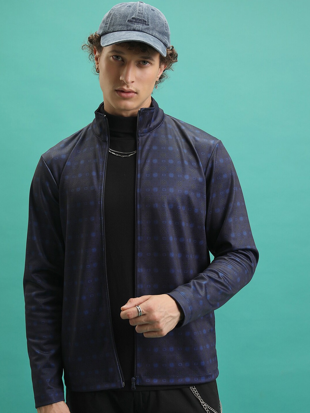 

HIGHLANDER Regular Fit Geometric Printed High Neck Full Zip Front-Open Sweatshirt, Blue