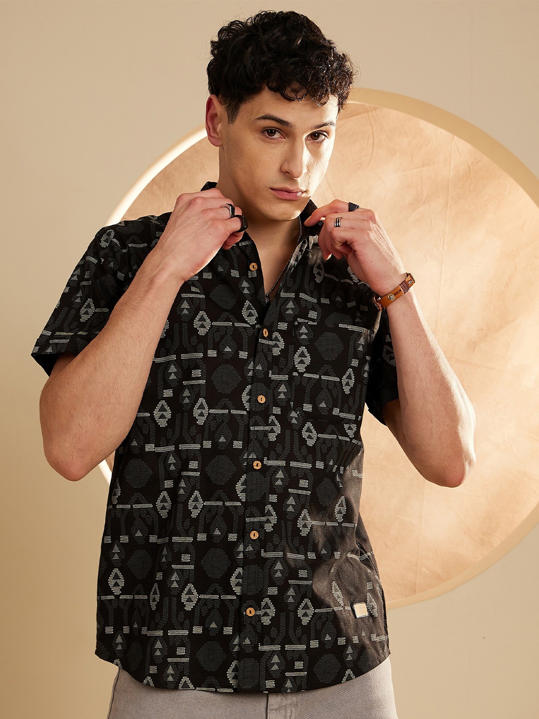 

DENNISON Smart Geometric Printed Cotton Casual Shirt, Black