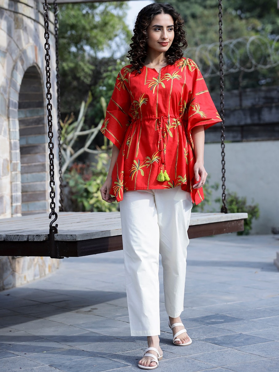 

SANSKRUTIHOMES Floral Printed Cotton Kaftan Co-Ords Set, Red