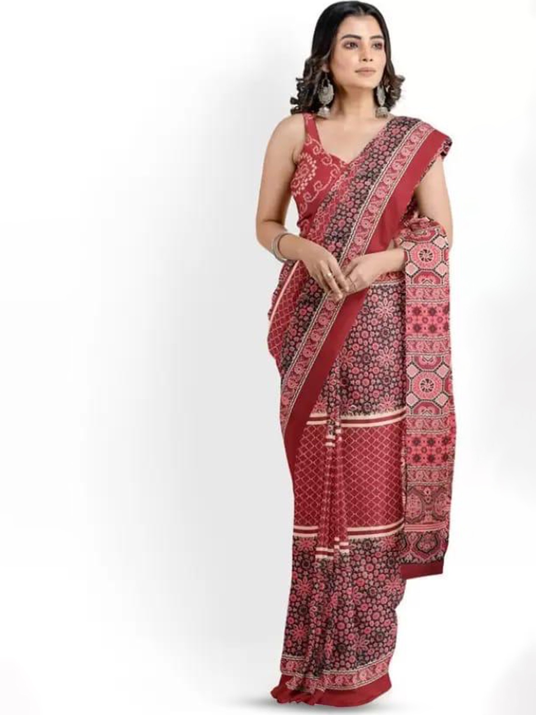 

clothonus Ethnic Motifs Block Print Saree, Maroon