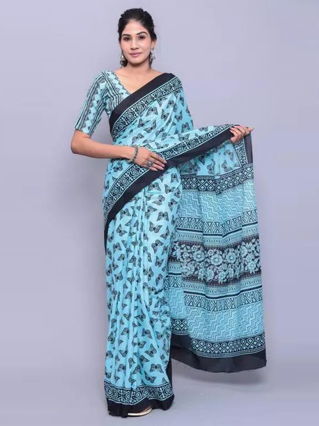 

clothonus Floral Pure Cotton Block Print Saree, Blue