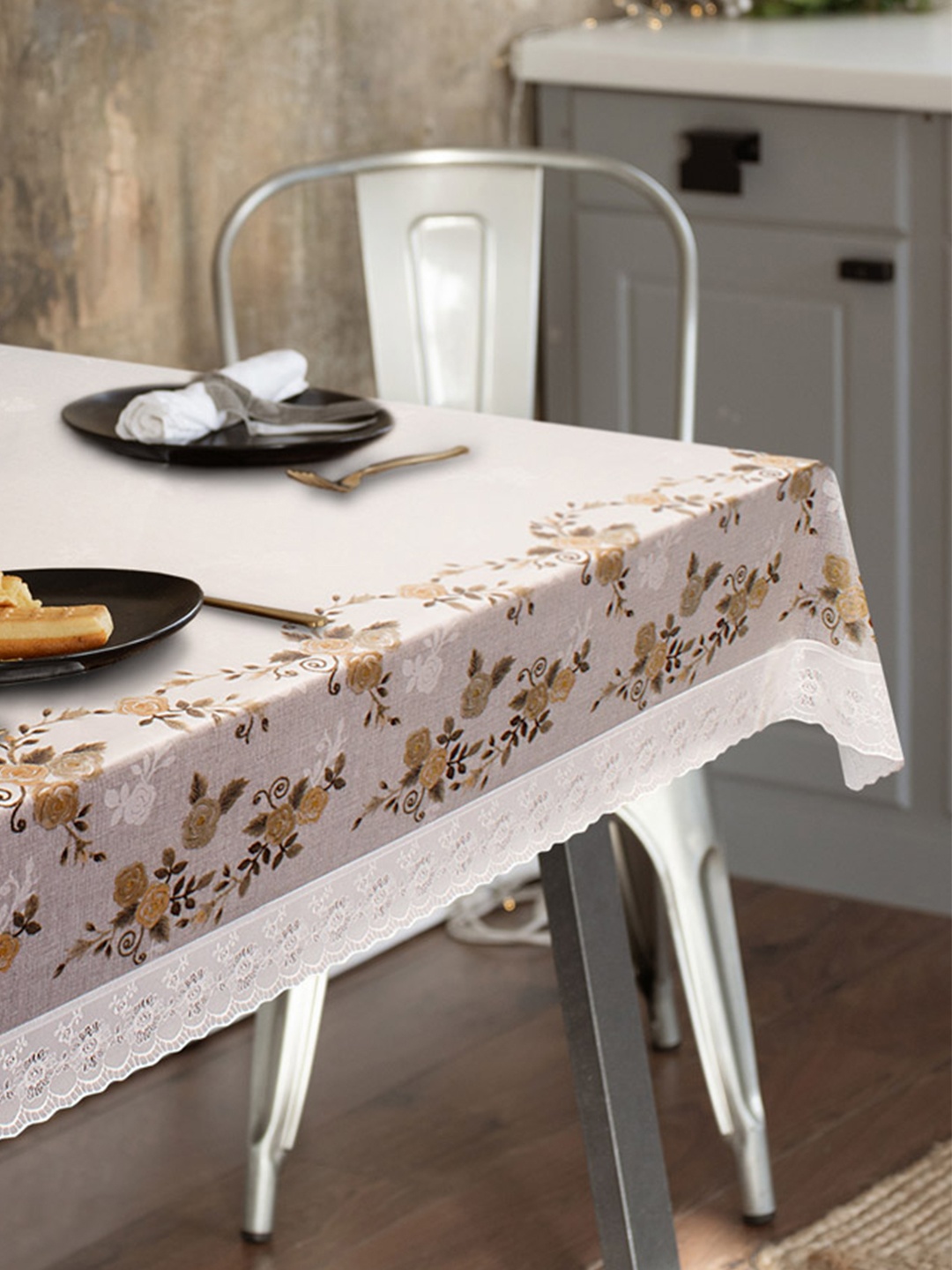 

Freelance Brown Waterproof Floral Printed 2 Seater Table Cover