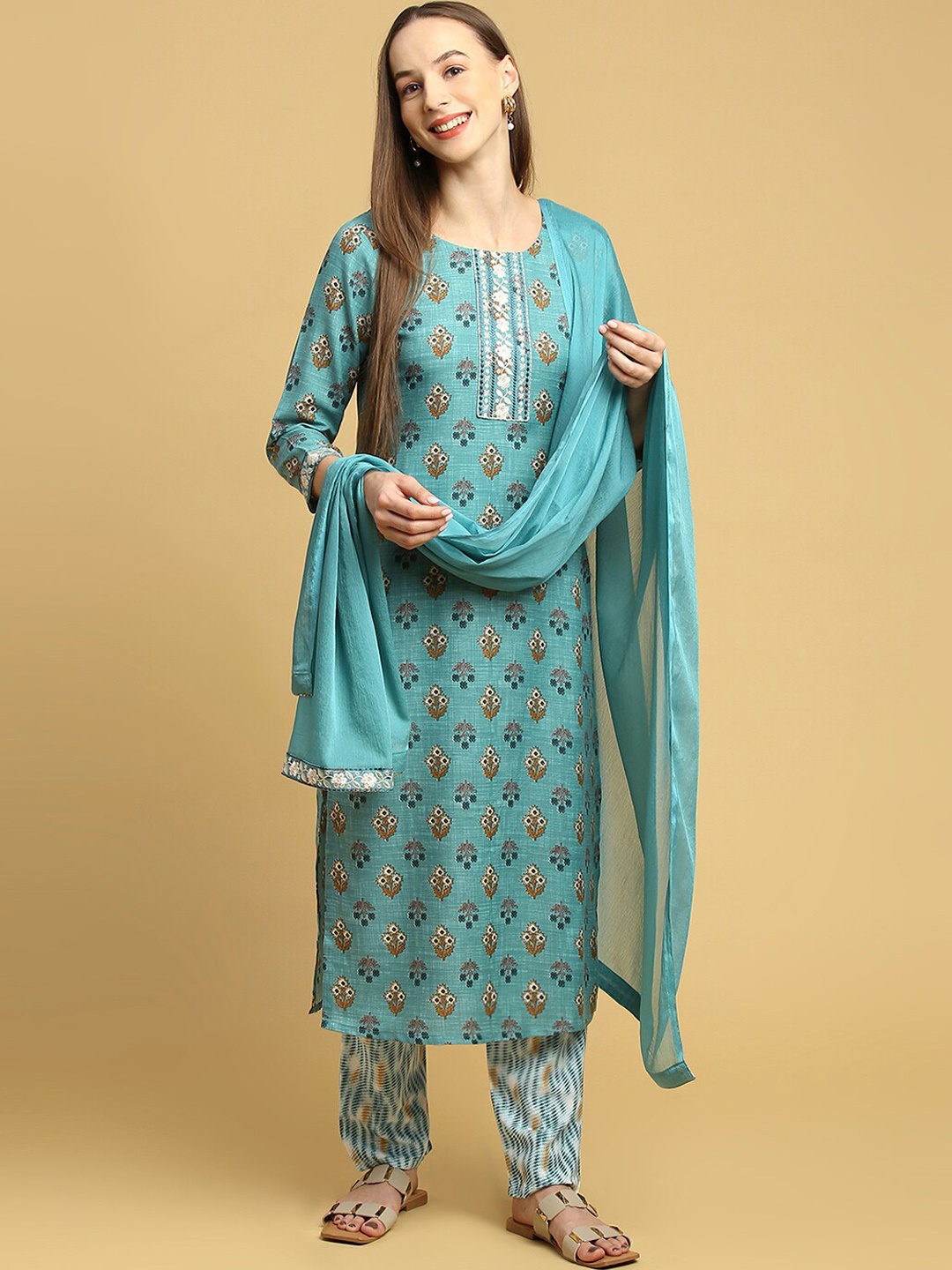 

KALINI Floral Printed Regular Kurta With Trousers & Dupatta, Blue