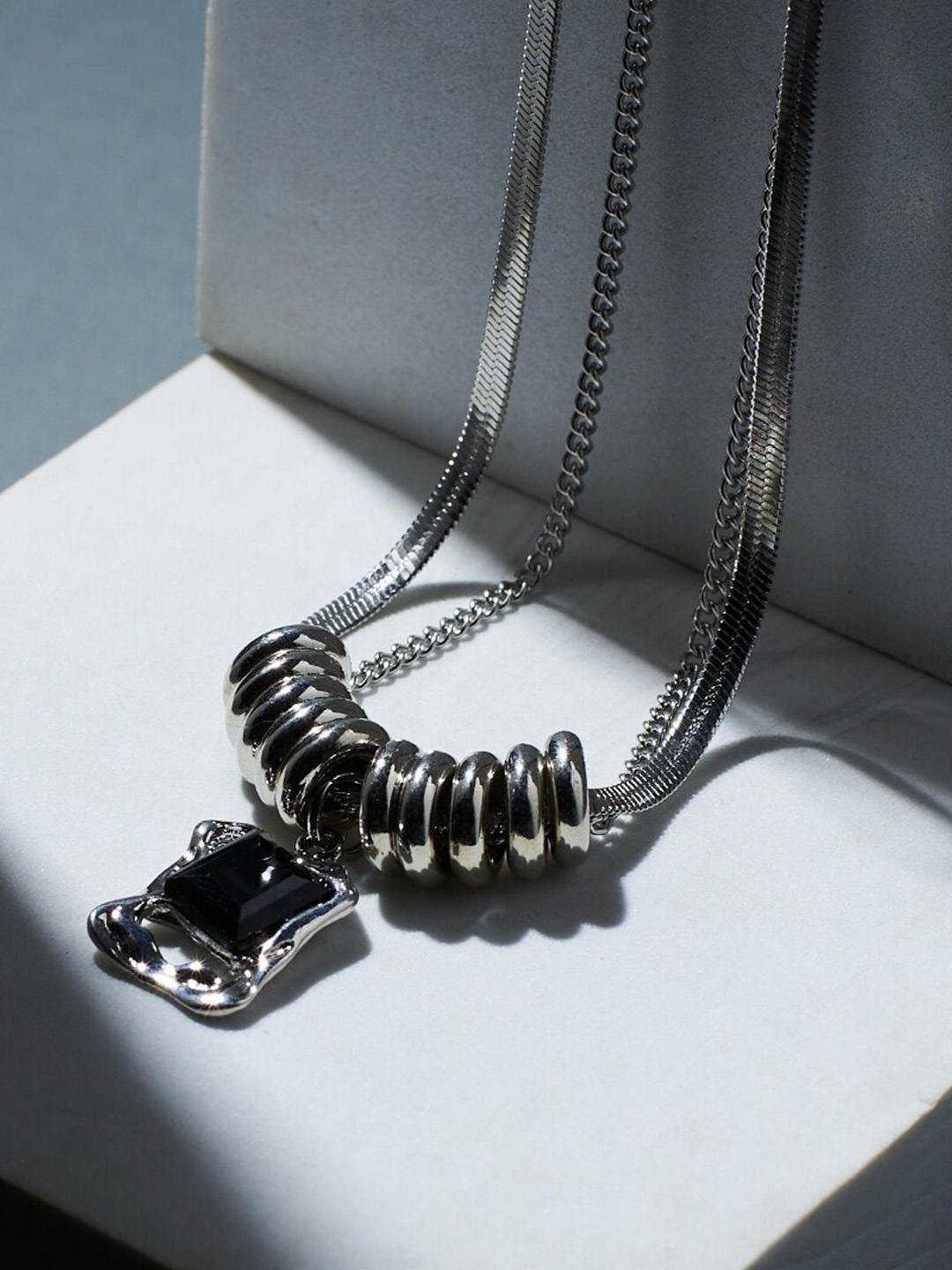 

SALTY Men Artificial Stone-Studded Adventure Seeker Chain, Silver