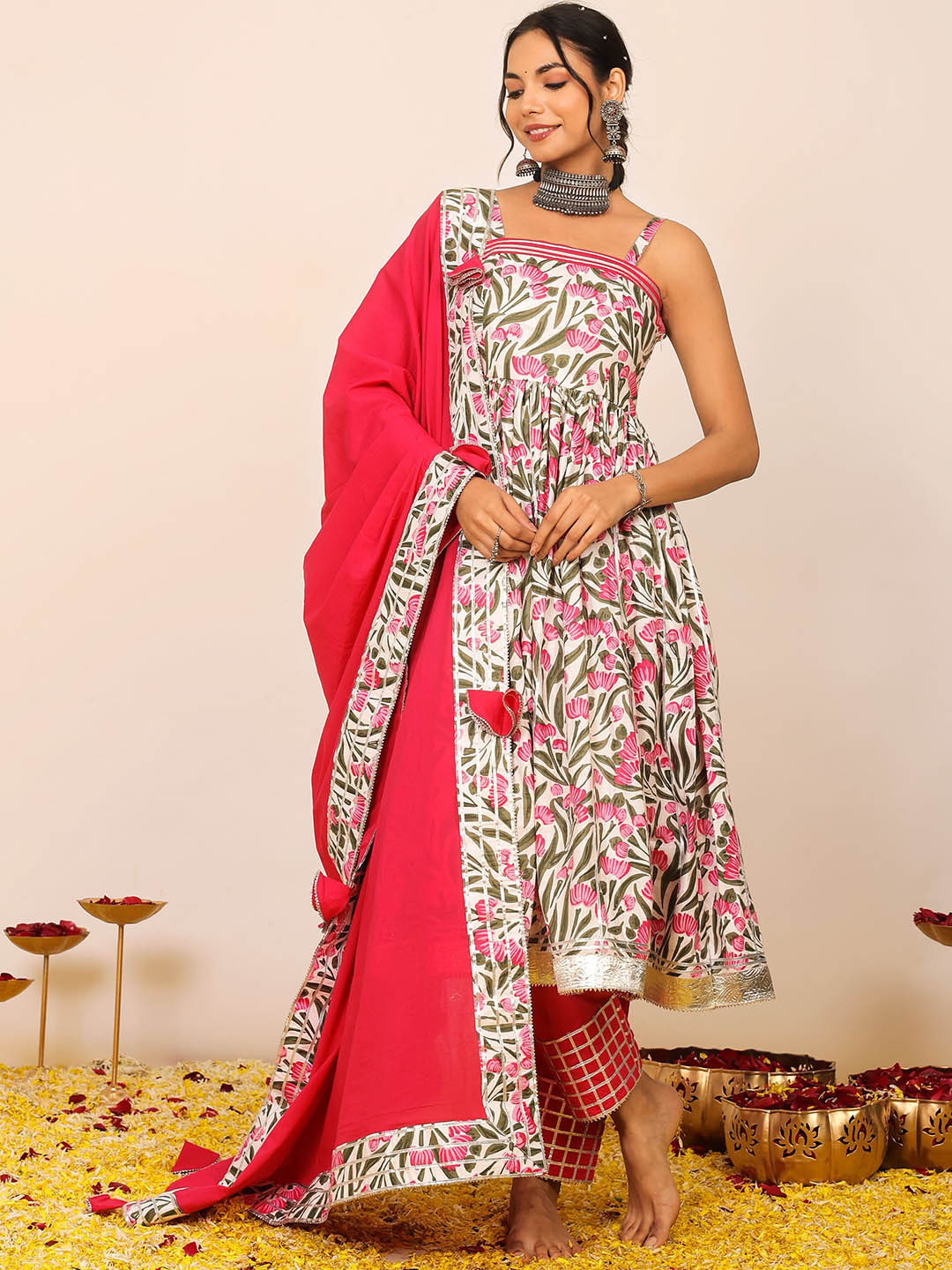

KAORI BY SHREYA AGARWAL Floral Printed Shoulder Straps Sleeveless Cotton Kurta Set, White