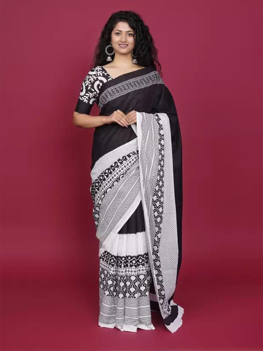

JALTHER Ethnic Motifs Block Print Saree, Black