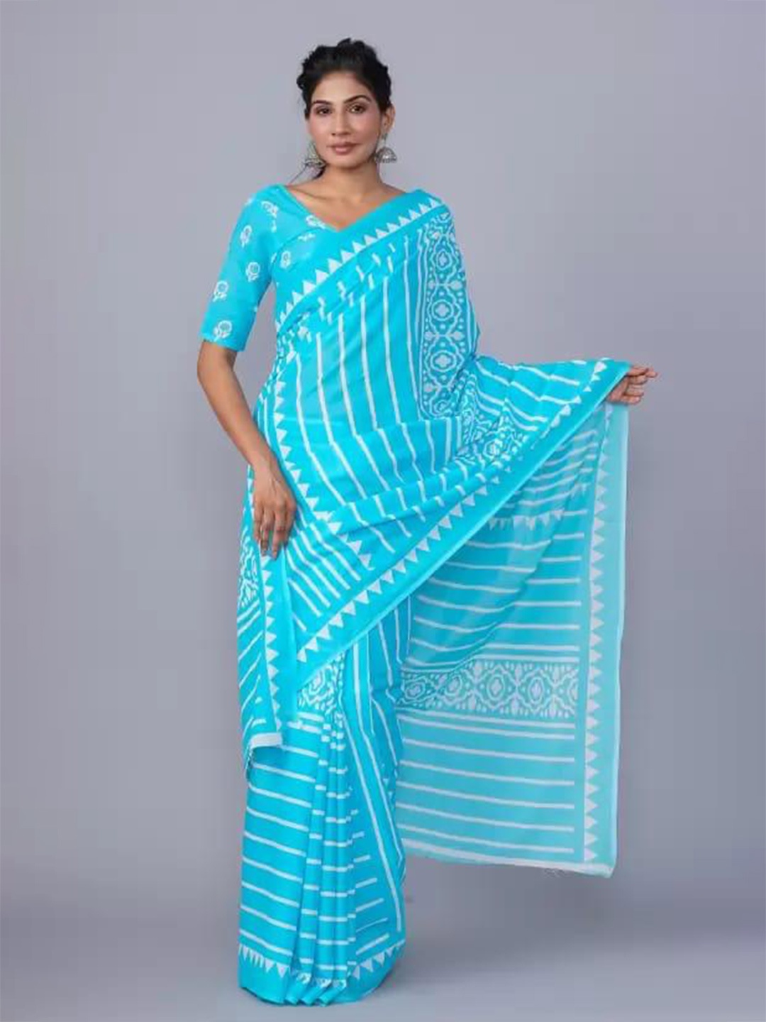 

JALTHER Striped Pure Cotton Block Print Saree, Blue