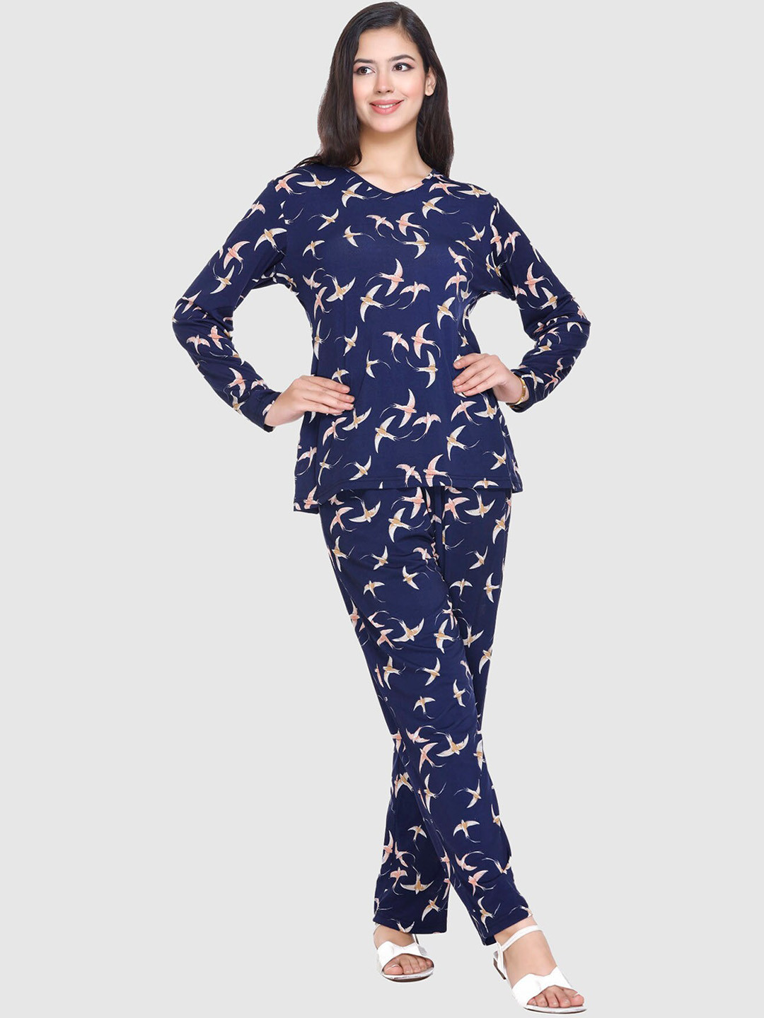 

Y&I V-Neck Printed Top With Trouser, Navy blue