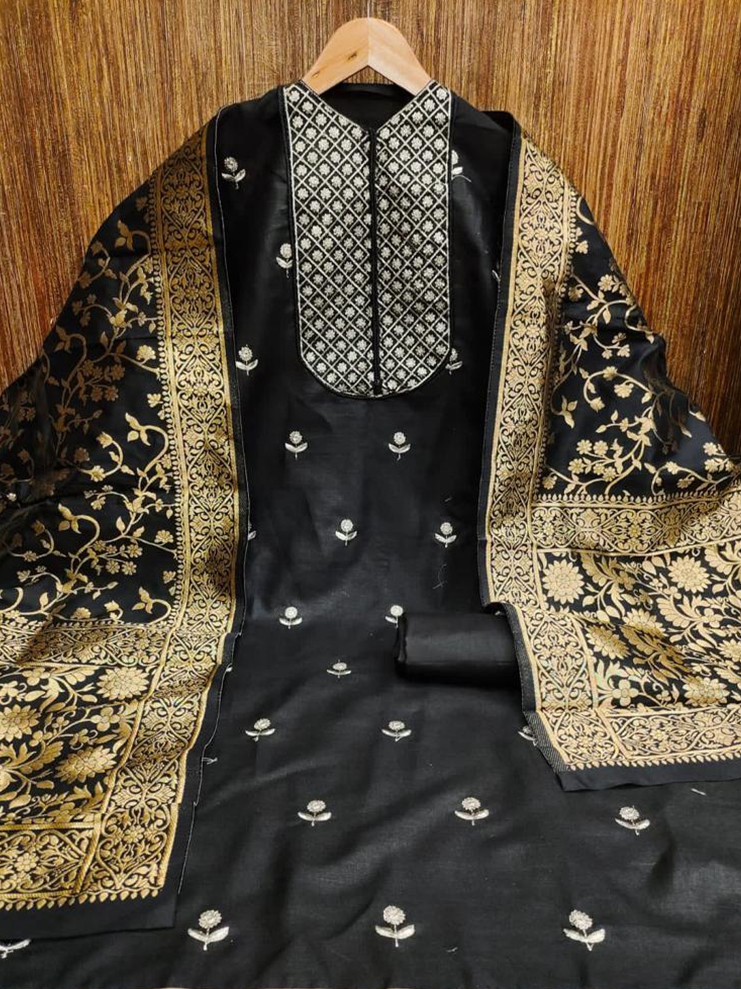 

ZEEPKART Floral Embroidered Zari Unstitched Dress Material, Black