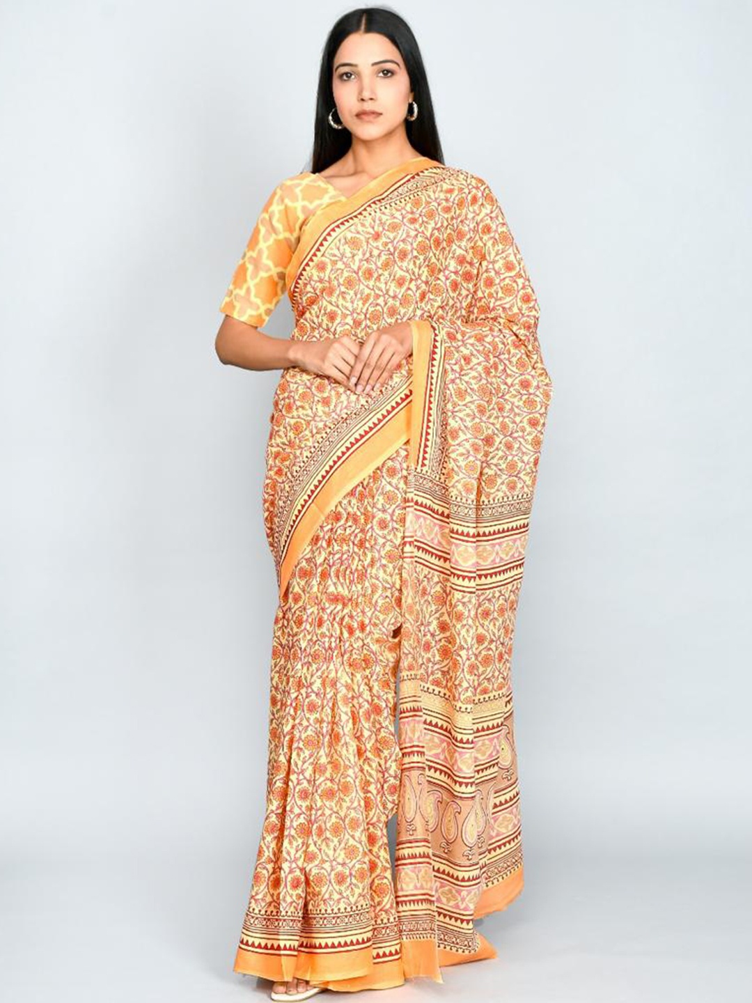 

JALTHER Floral Printed Block Print Saree, Peach