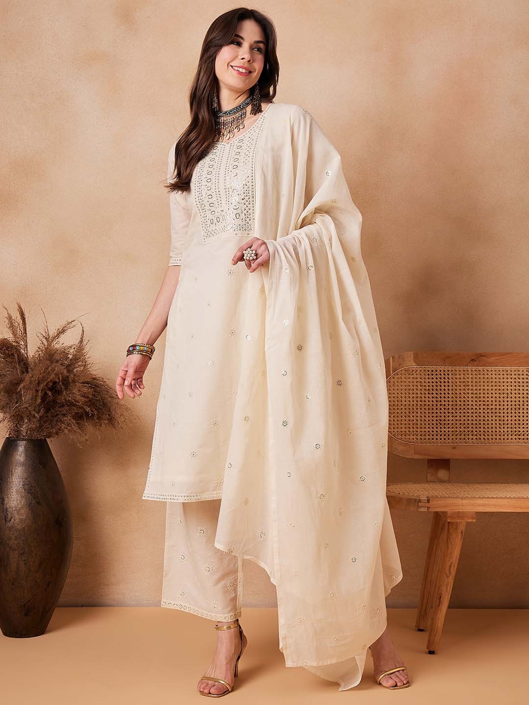 

House of Pataudi Floral Embroidered Pure Cotton Straight Kurta With Trouser & Dupatta, Off white