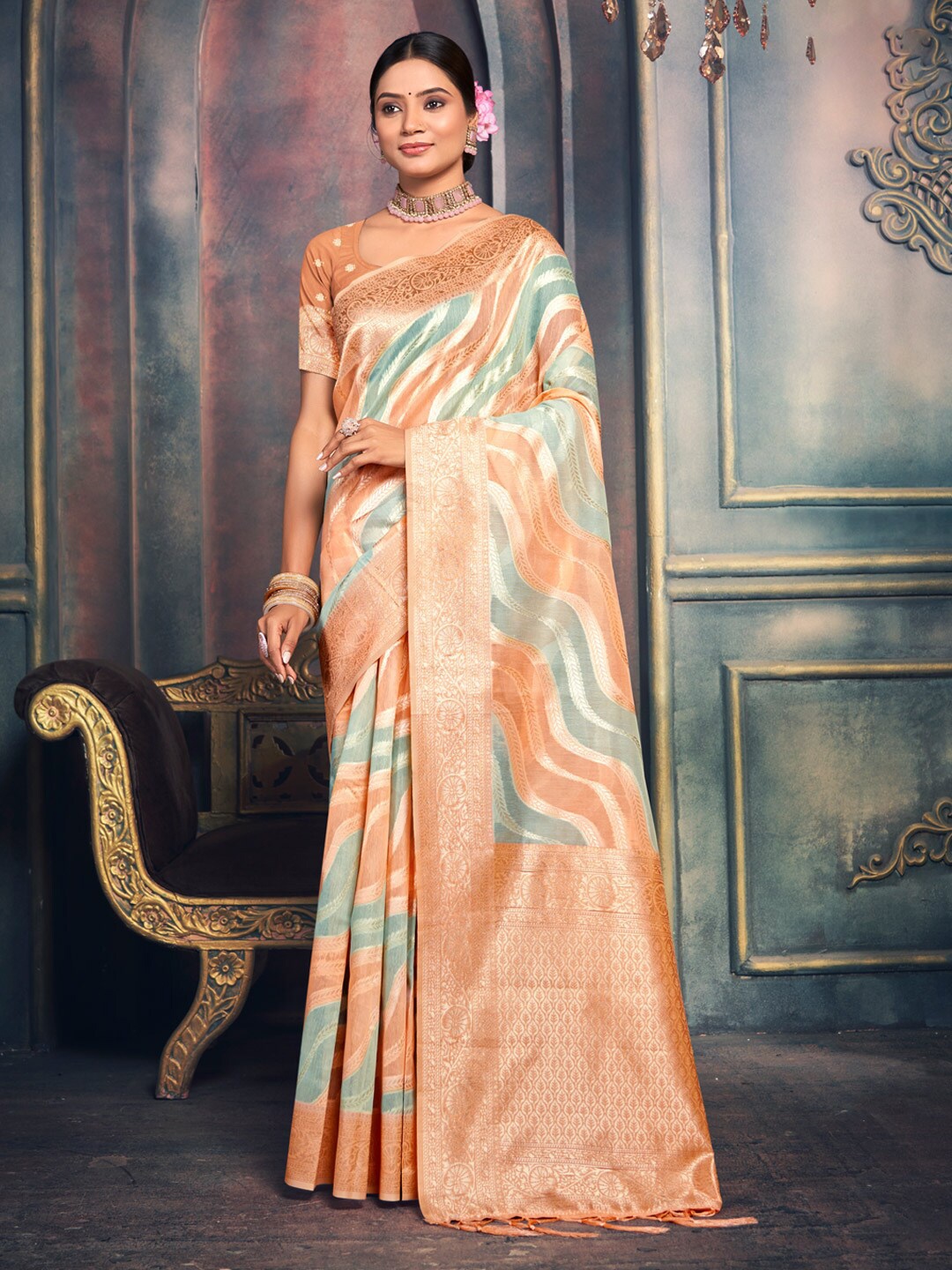 

Ishin Leheriya Woven Design Zari Saree, Peach