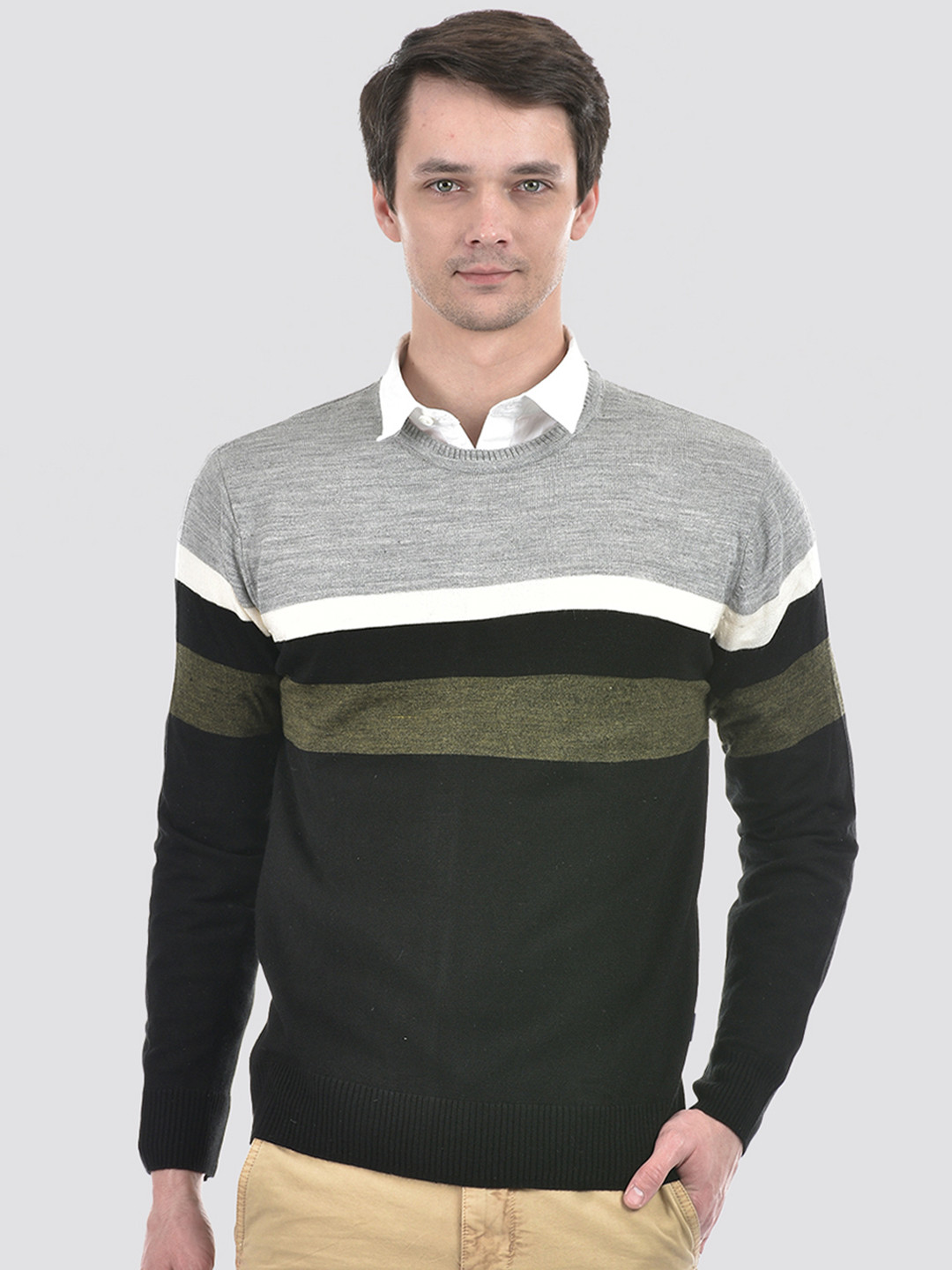 

Numero Uno Colourblocked Round Neck Acrylic Pullover Sweater, Black