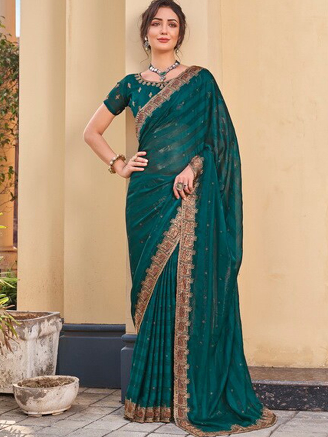 

Mitera Ethnic Motifs Embroidered Pure Chiffon Saree, Teal