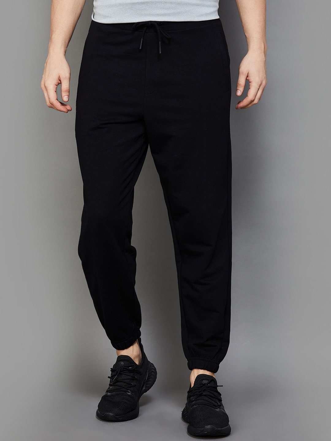 

Kappa Men Mid-Rise Sports Joggers, Black