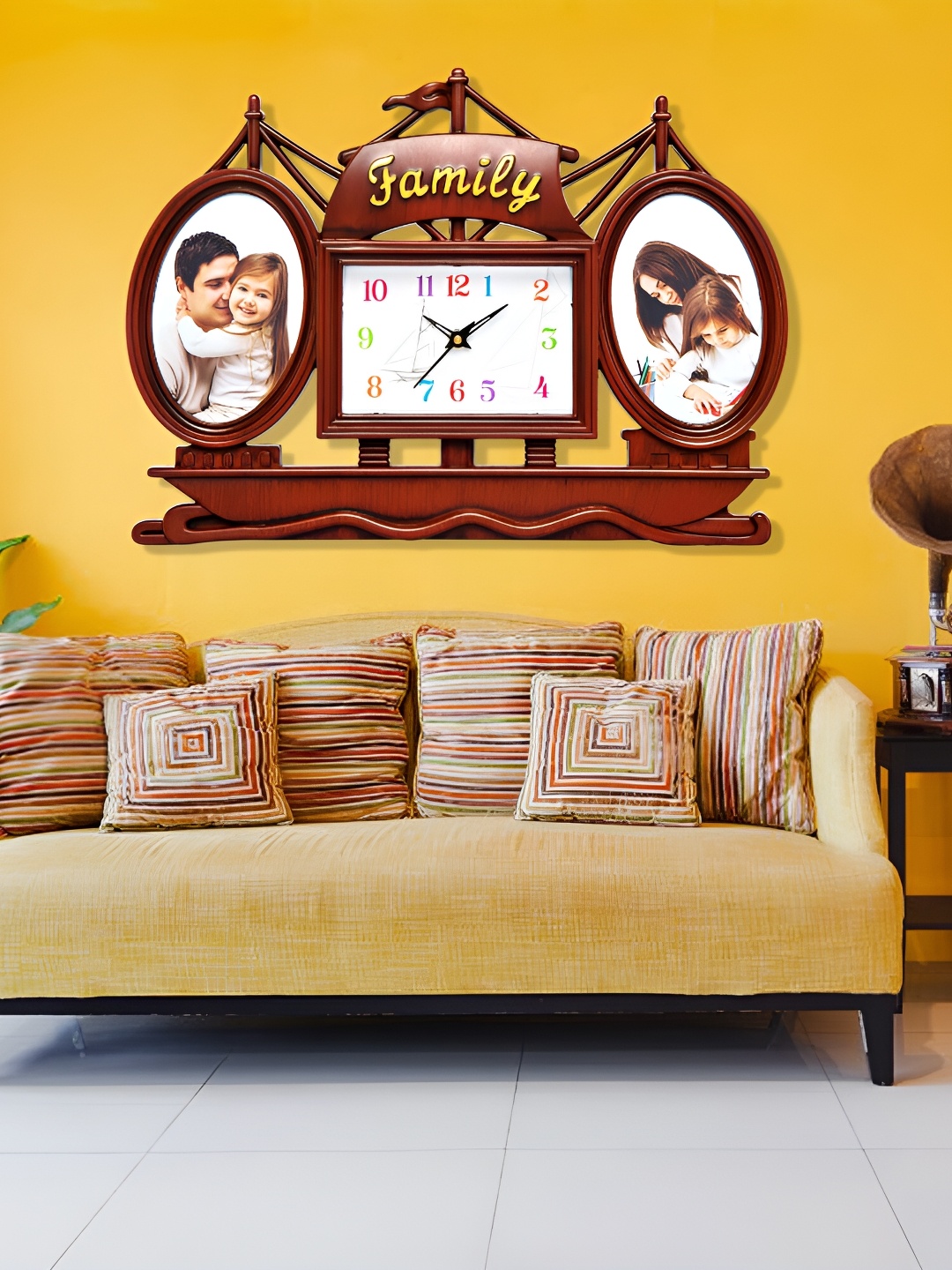 

Attractionz Brown & White Textured Contemporary Wall Clock