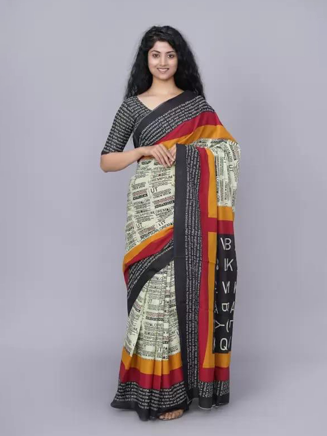 

KIAARON Geometric Printed Saree, Cream