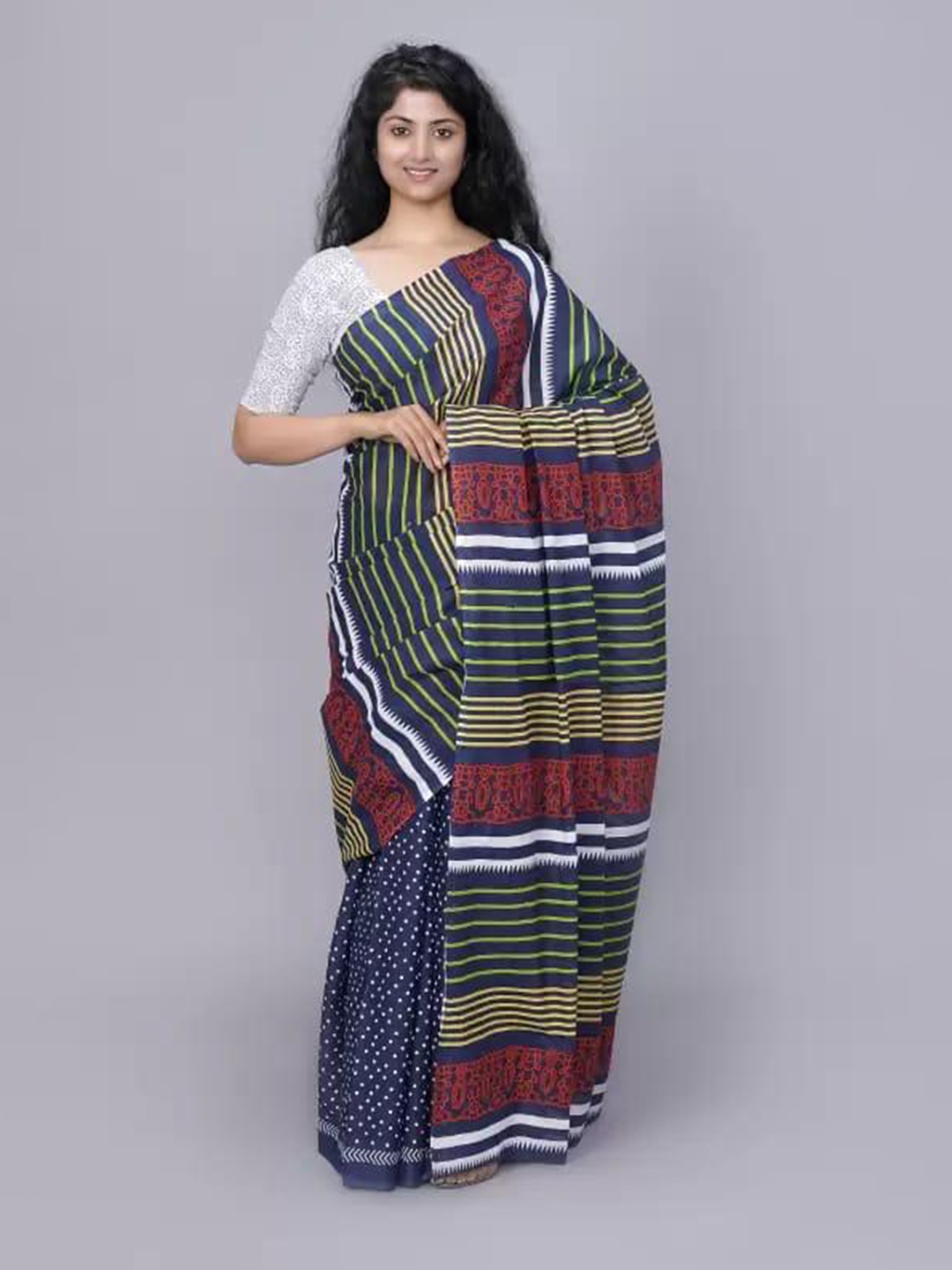 

KIAARON Striped Pure Cotton Block Print Saree, Navy blue