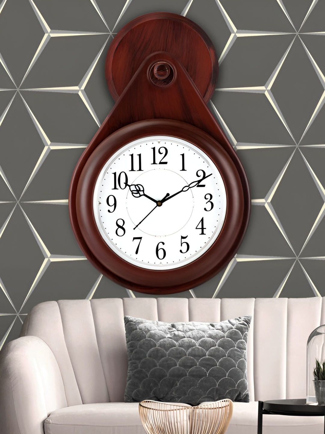 

Attractionz Brown & White Analogue Contemporary Wall Clock