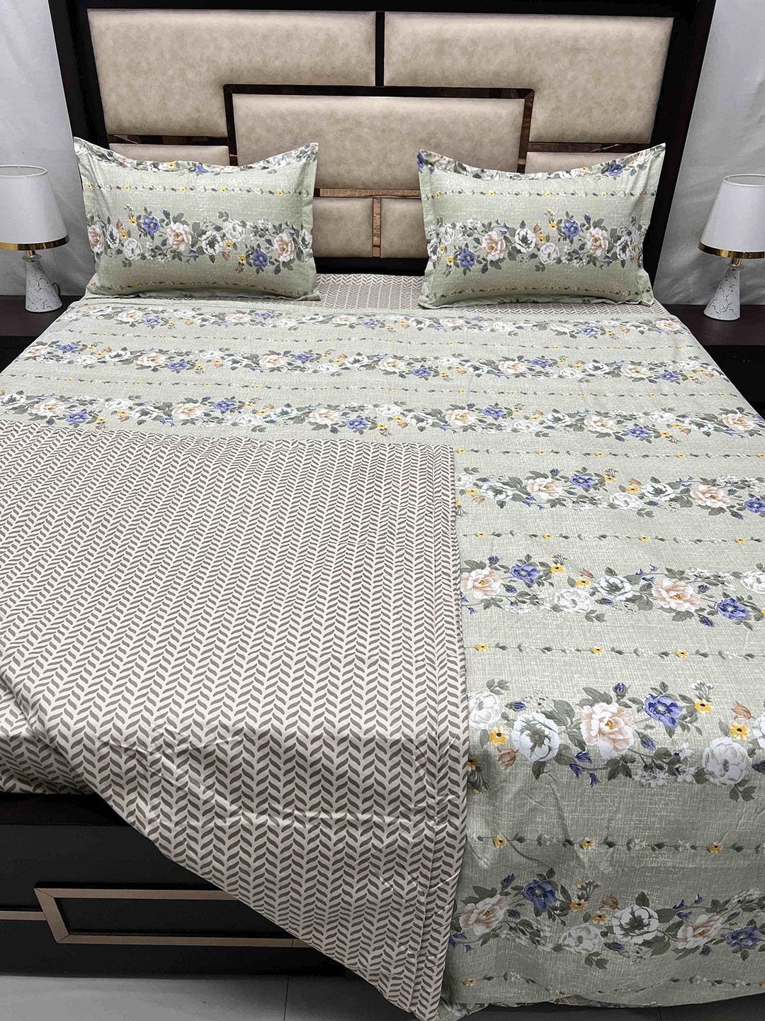 

Pure Decor Green 4 Pieces Cotton King Comforter & Double Bedsheet With Pillow Covers