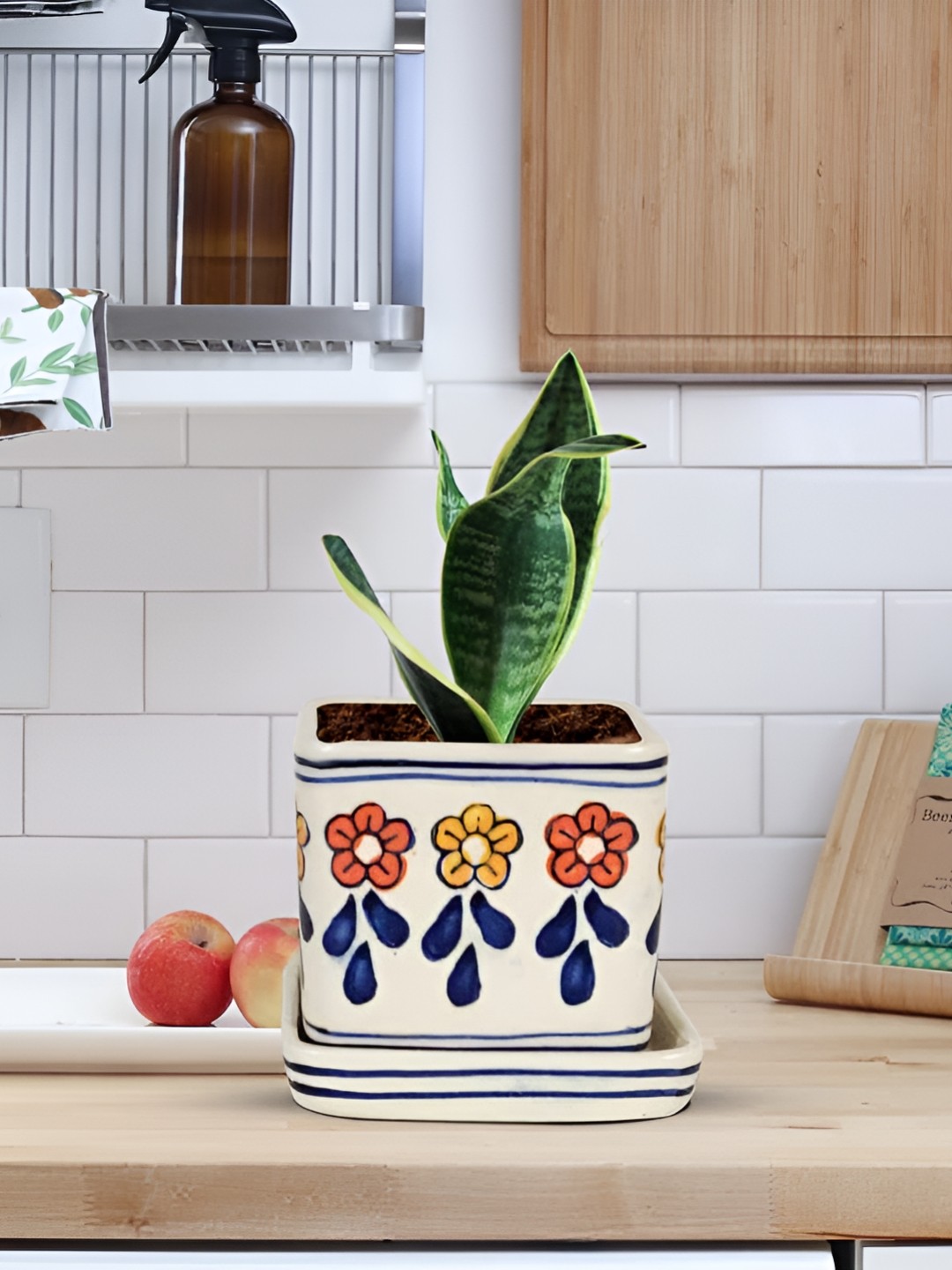 

LASAKI Assorted 2 Pieces Ceramic Planter with Tray