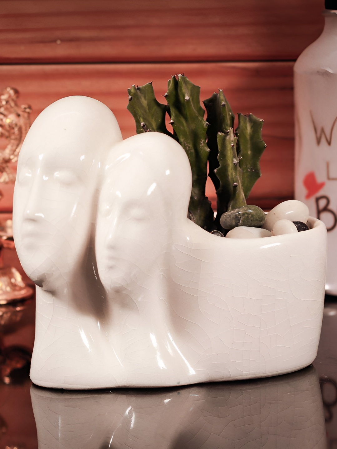 

LASAKI White Textured Ceramic Planter