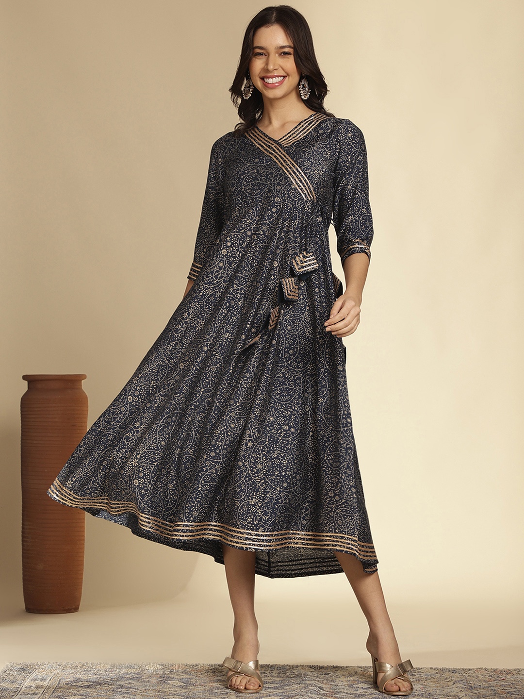 

Anouk Ethnic Motifs Printed V-Neck Anarkali Kurta, Navy blue