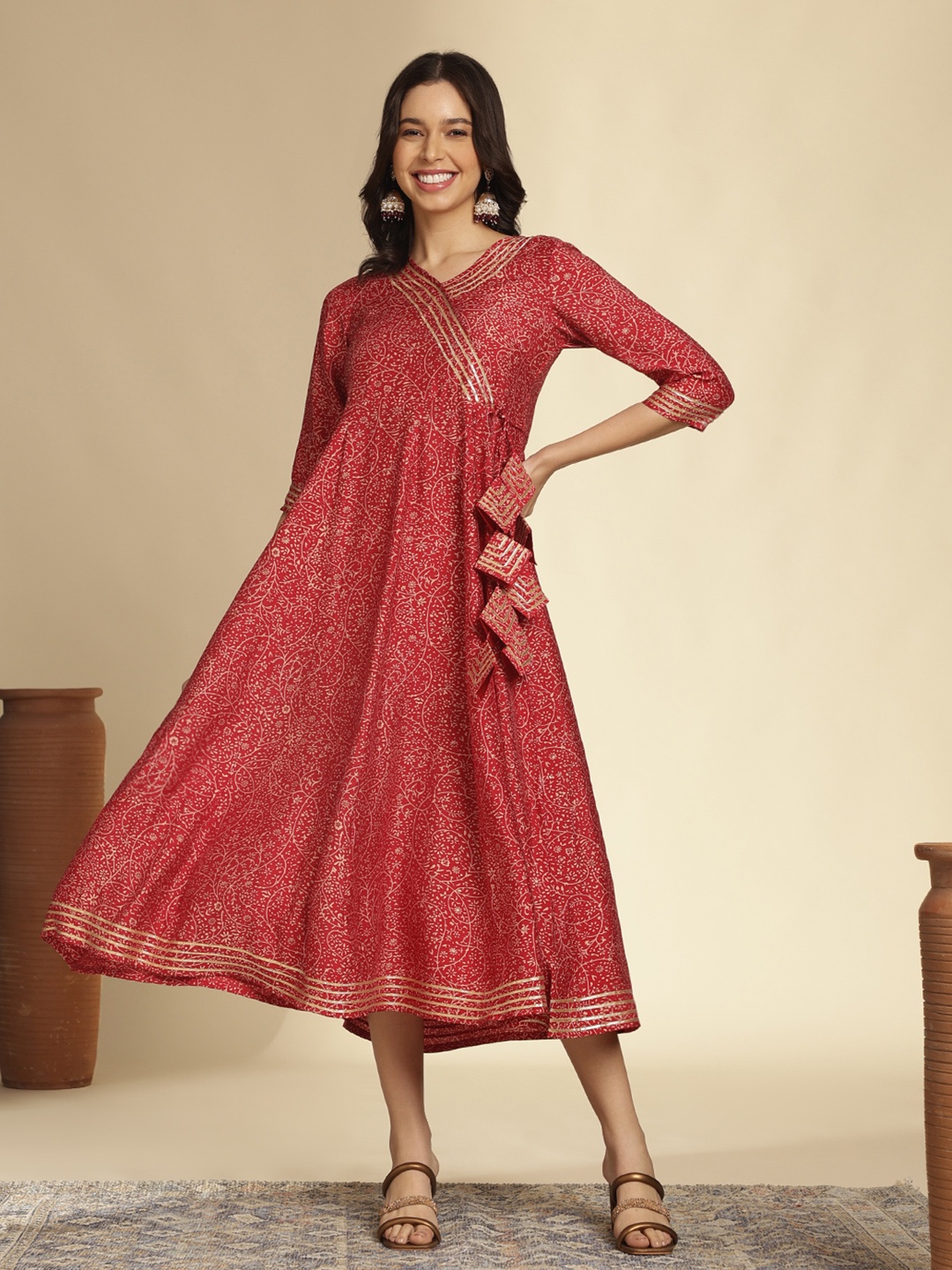 

Anouk Red Floral Printed V-Neck Gotta Patti Anarkali Kurta