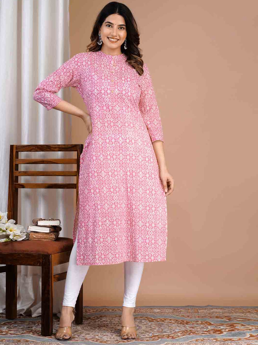 

Meena Bazaar Cotton Geometric Printed Regular Sleeve Straight Kurta, Peach