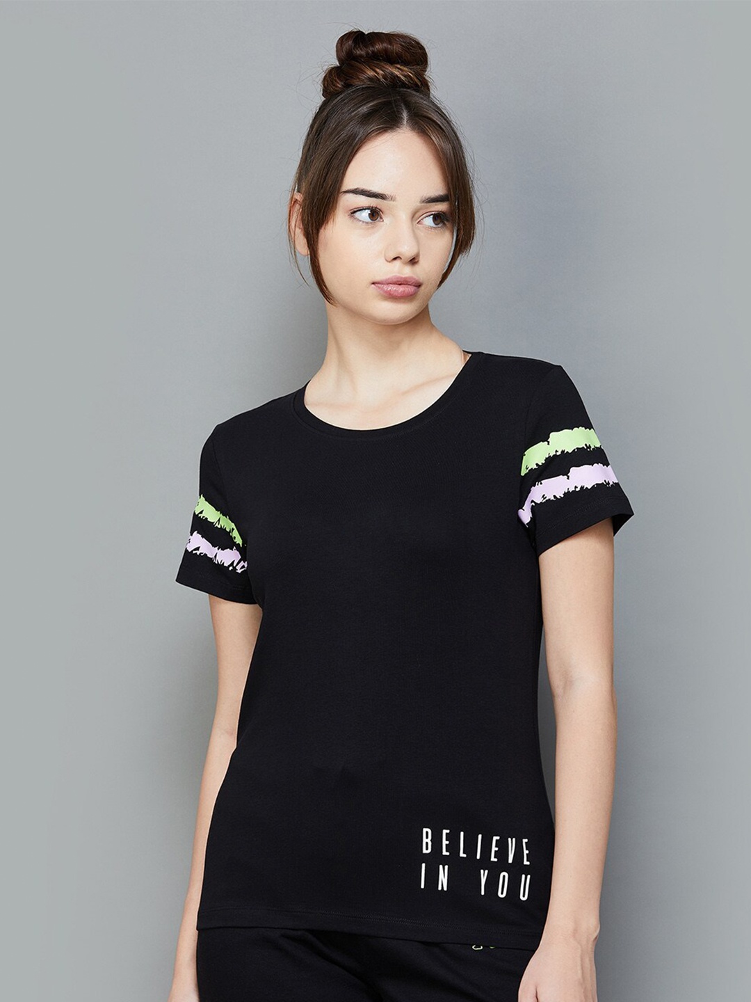 

Kappa Colourblocked Cotton Regular Fit T-shirt, Black