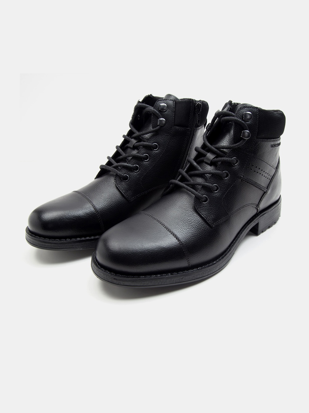 

THOMAS CRICK Men Textured Leather Biker Boots, Black