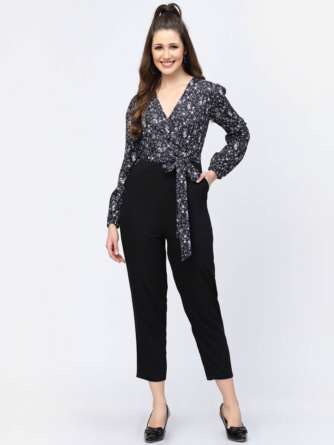 

BELAVINE Printed Waist Tie-Ups Basic Jumpsuit, Black