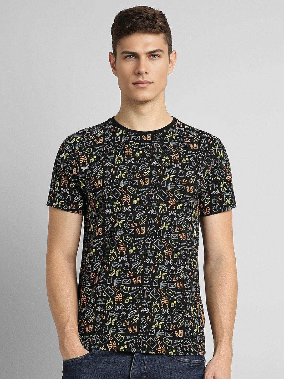 

SIMON CARTER LONDON Conversational Printed Slim Fit Round Neck T-shirt, Black