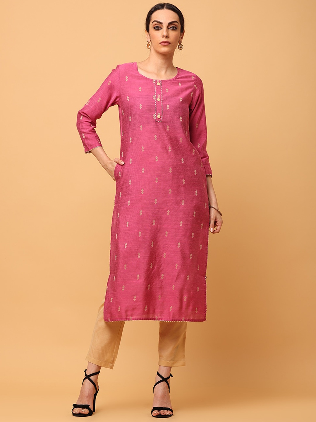 

aayusika Woven Design Round Neck Three Quarter Sleeves Straight Kurta, Pink