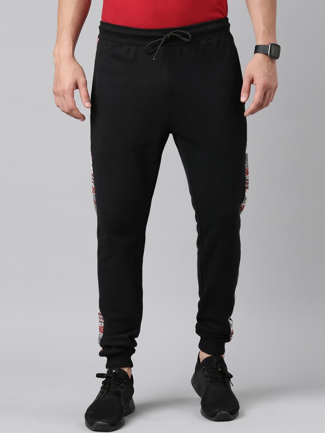 

MADSTO Men Mid-Rise Sports Joggers, Black