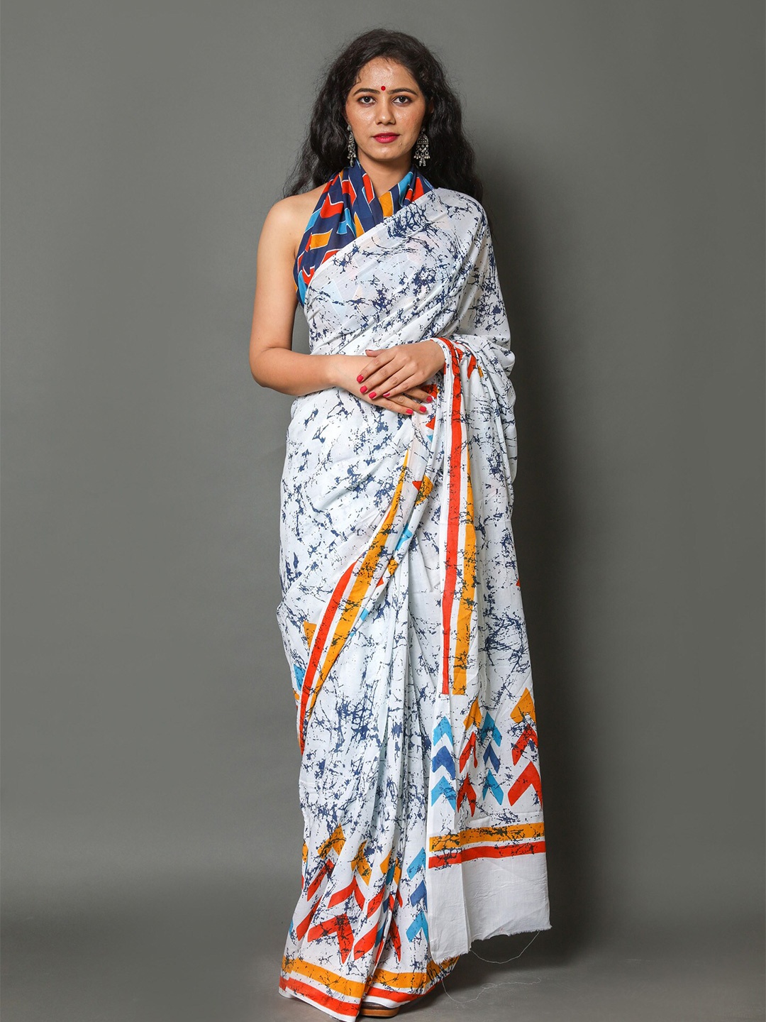 

Sanganeri Print Batik Pure Cotton Ikat Saree, White
