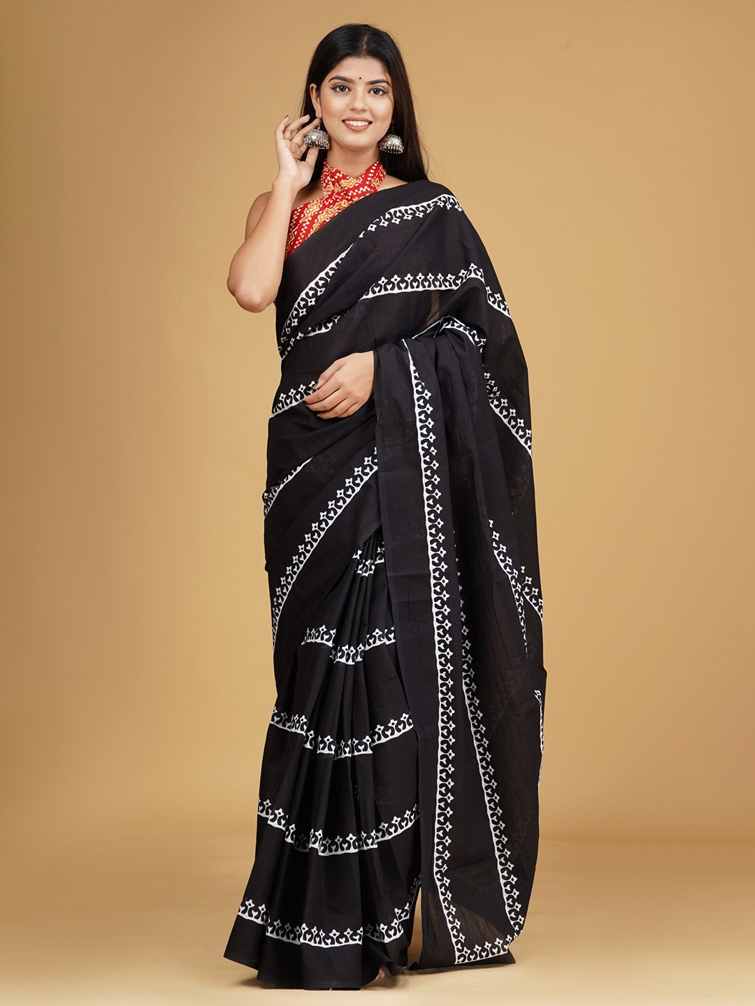 

Sanganeri Print Ethnic Motifs Pure Cotton Bagru Saree, Black