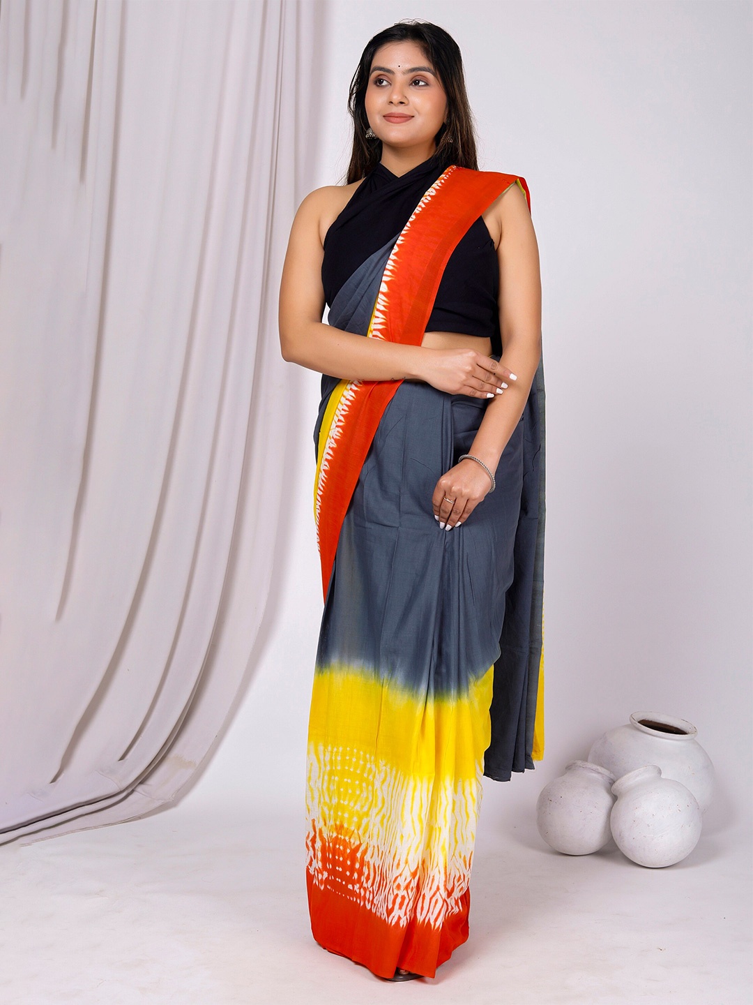 

Sanganeri Print Ombre Pure Cotton Block Print Saree, Grey