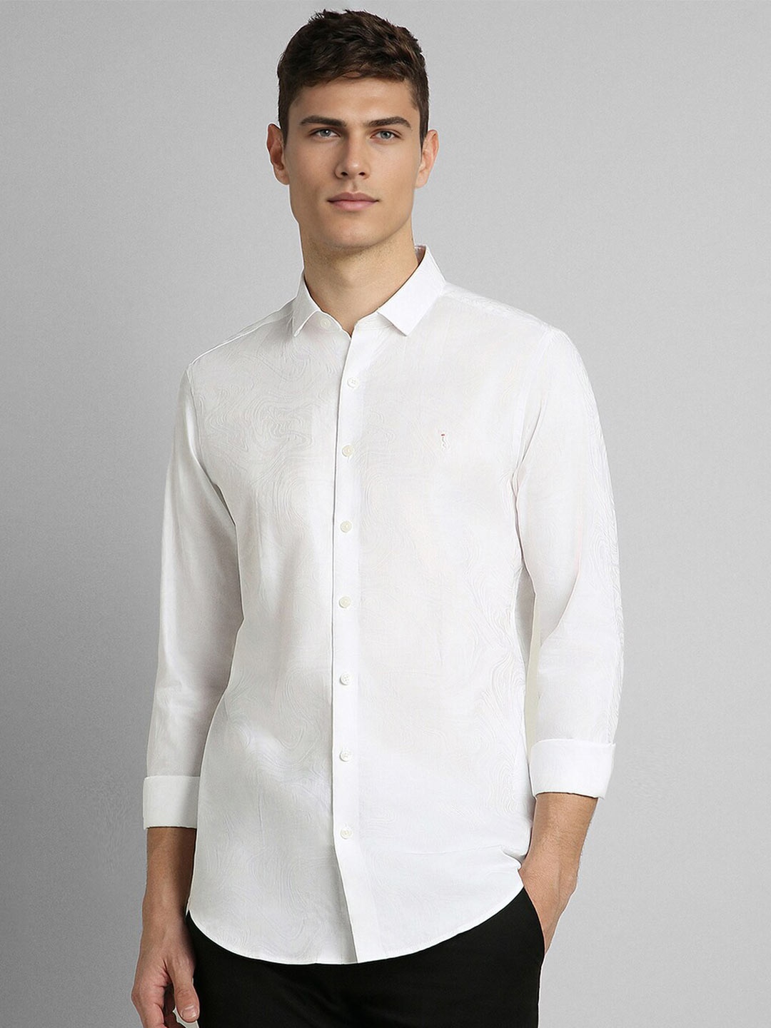 

SIMON CARTER LONDON Slim Fit Textured Spread Collar Long Sleeves Cotton Casual Shirt, White