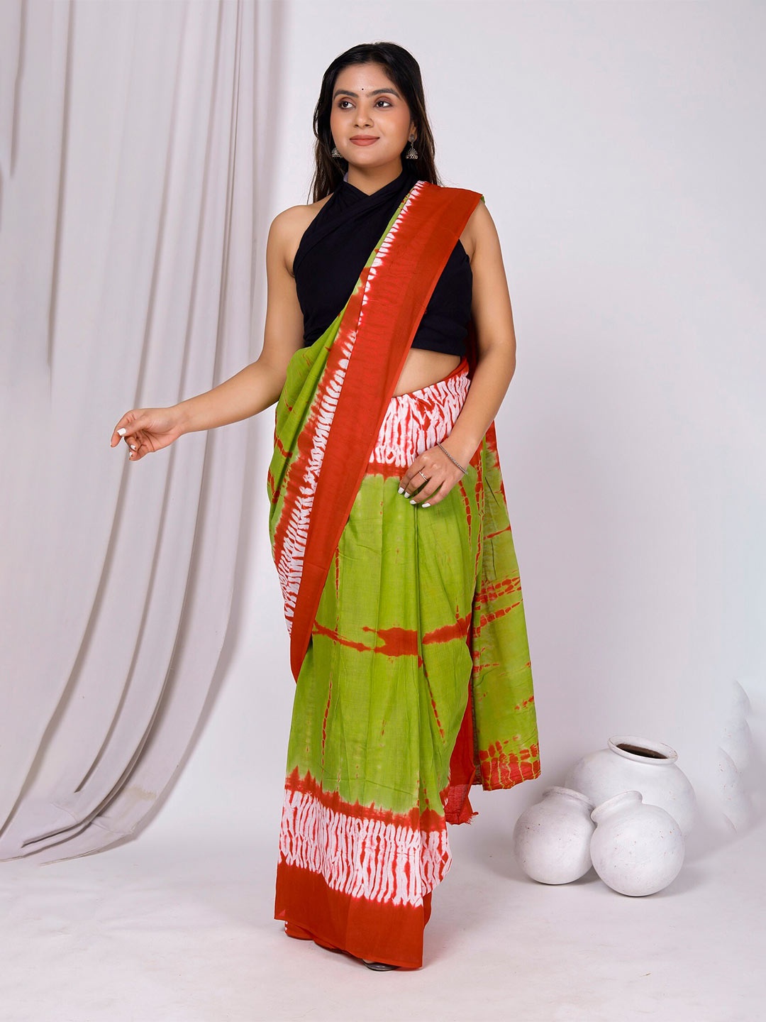 

Sanganeri Print Tie and Dye Pure Cotton Bagru Saree, Green