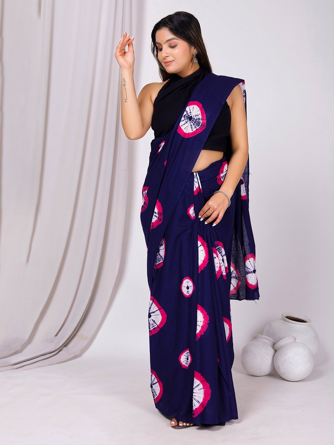 

Sanganeri Print Tie and Dye Pure Cotton Bagru Saree, Blue